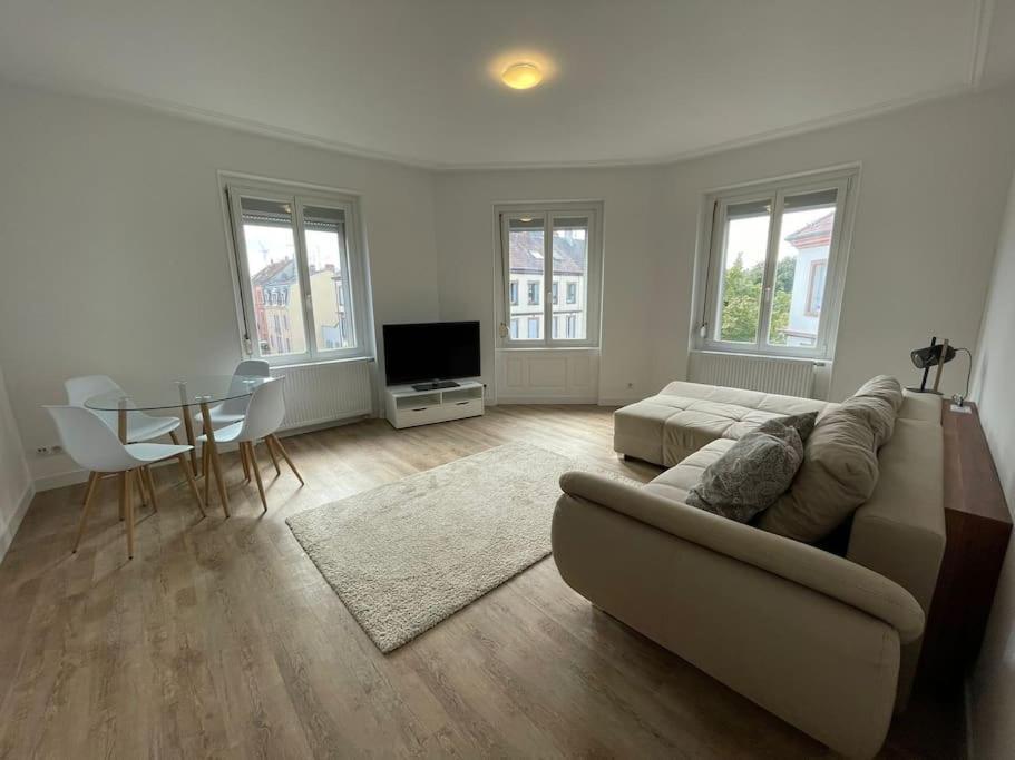 Mulhouse, Urban Family Nest Apartamento Exterior foto