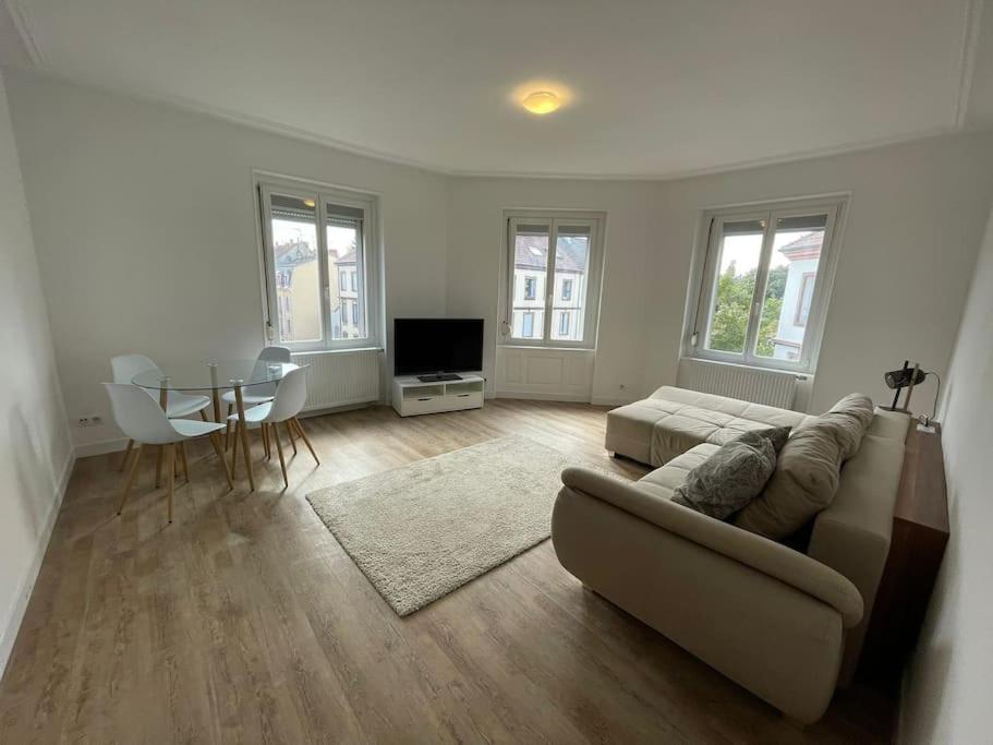 Mulhouse, Urban Family Nest Apartamento Exterior foto